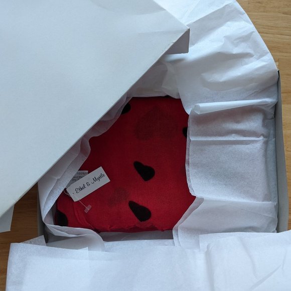 NWT Ethel & Myrtle Red & Black Heart Scarf - Picture 4 of 9